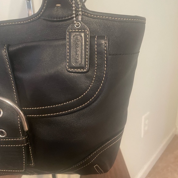 Coach Soho XL Double Handle Black Full Leather Contrast Stitch Tote - EUC - Picture 4 of 15